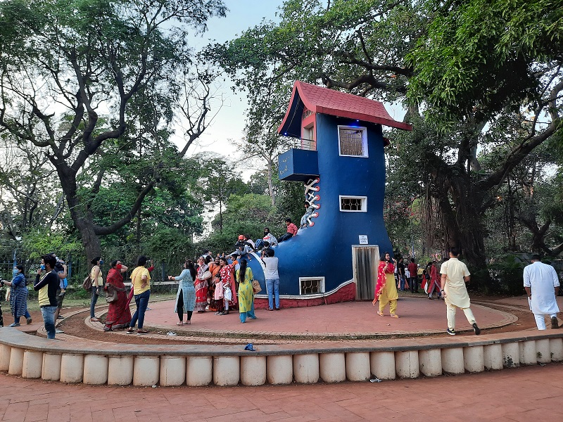 You are currently viewing Hanging Gardens / Pherozeshah Mehta Gardens, Mumbai